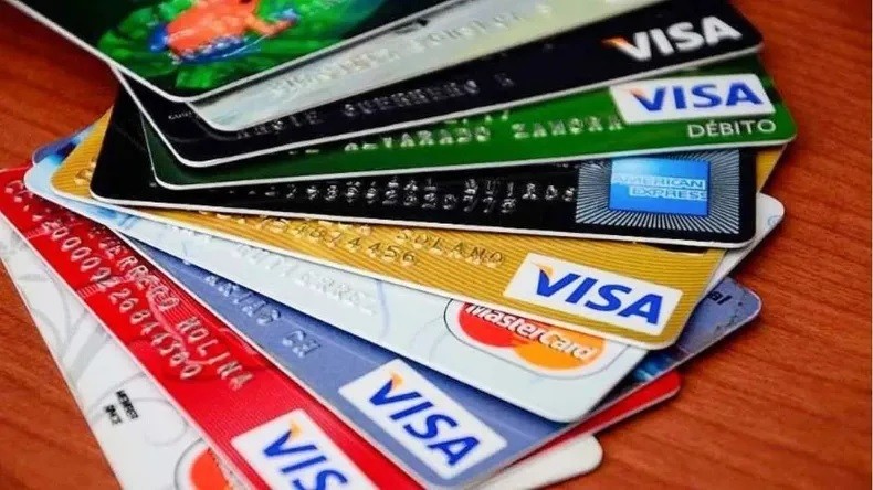 El Banco Central oficializó la nueva tasa de interés para tarjetas de crédito