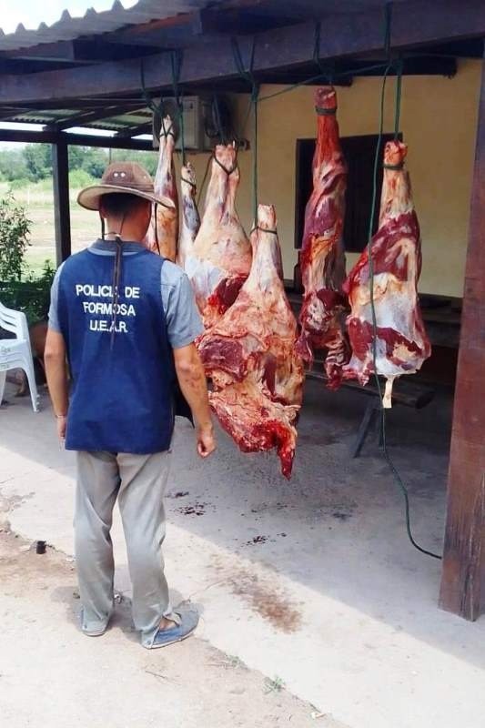 La Policía secuestró 340 kilos de carne vacuna 