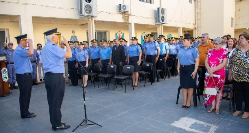 La Policía celebró el 50° Aniversario de la Promoción de Agentes del Cuerpo de Seguridad y Celadoras de 1974