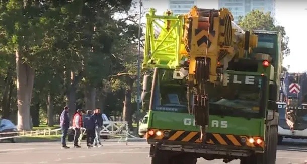 Choque de trenes: comenzaron las tareas para remover los vagones