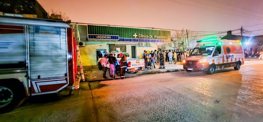 Bomberos de la Policía extinguieron un incendio en la Clínica Vrsalovic