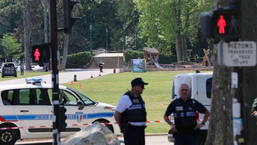 Horror en Francia: detuvieron a un hombre acusado de matar a puñaladas a su mujer y a sus cuatro hijos